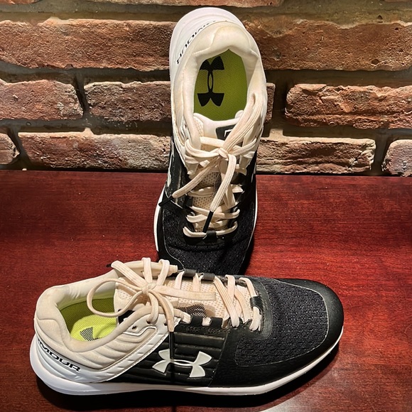 Bundle 6.5 Under Armour Men’s Baseball Spikes and Nike Vapor Baseball Cleats - Picture 3 of 8